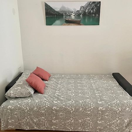 1 Bedroom Apartment Near Central Station Vienna Exterior photo