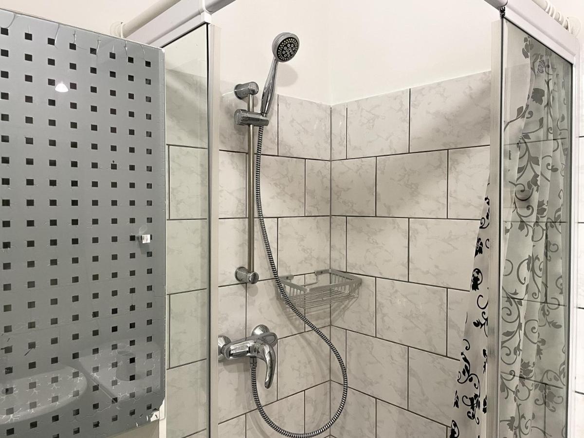 1 Bedroom Apartment Near Central Station Vienna Exterior photo