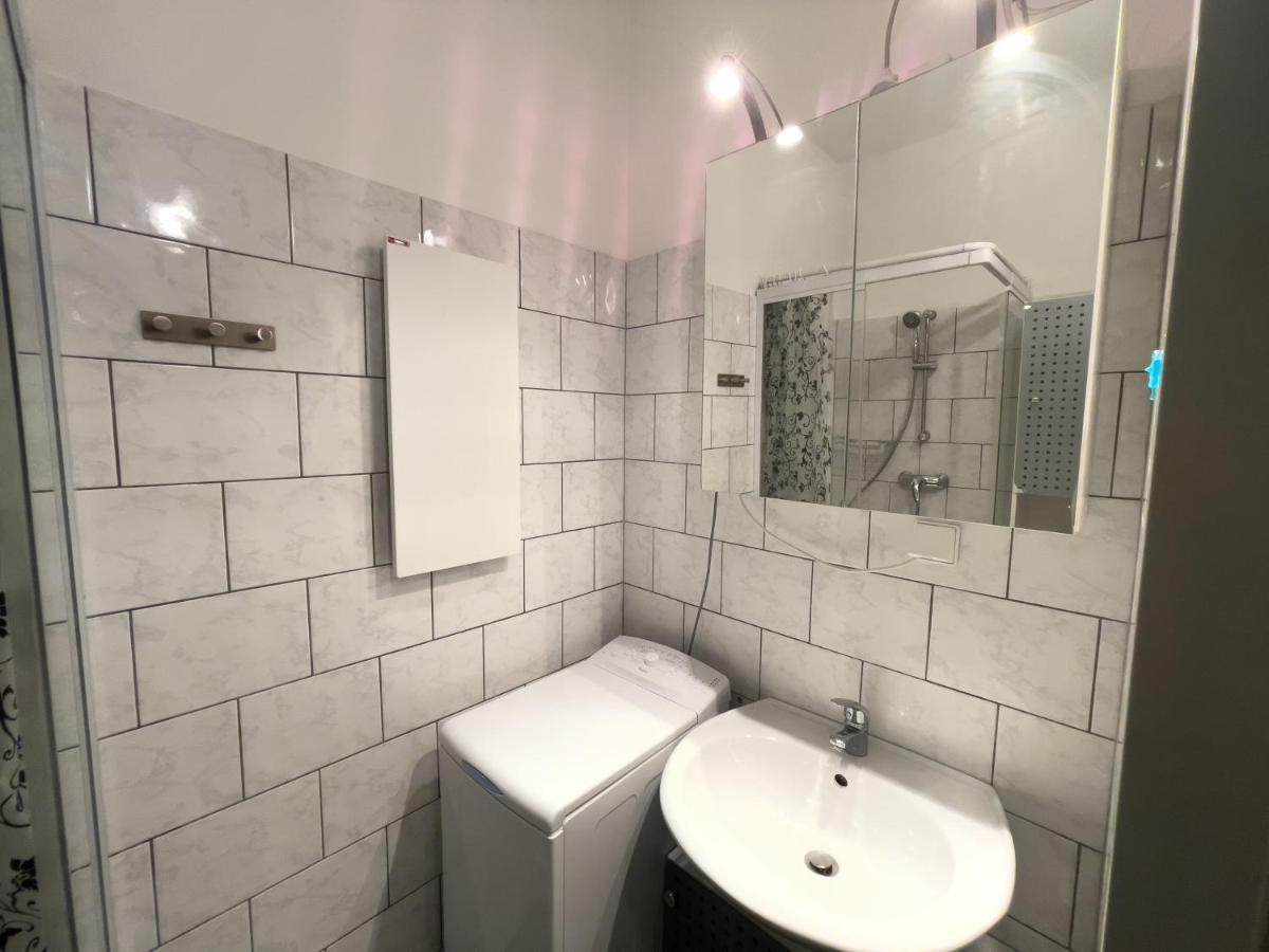 1 Bedroom Apartment Near Central Station Vienna Exterior photo
